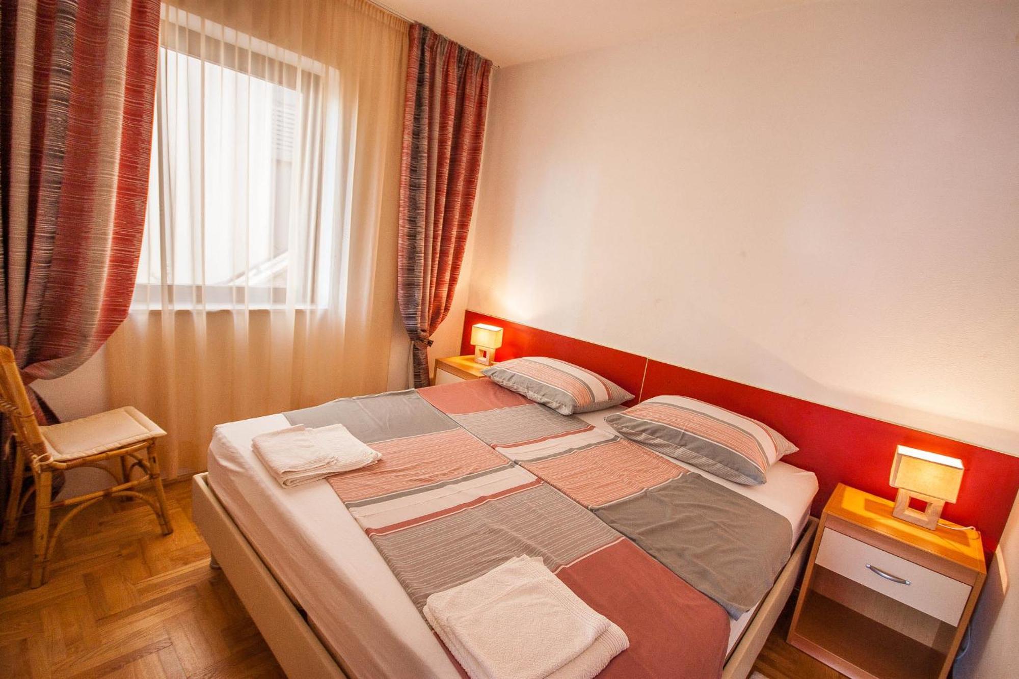 Apartments Rosanda Pakoštane Exterior foto