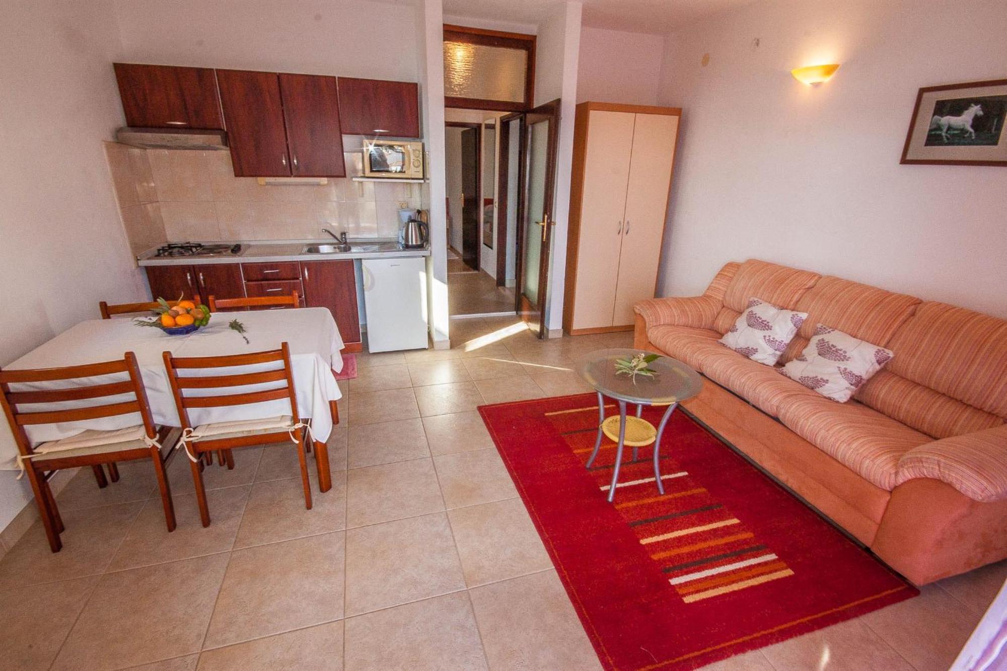 Apartments Rosanda Pakoštane Exterior foto